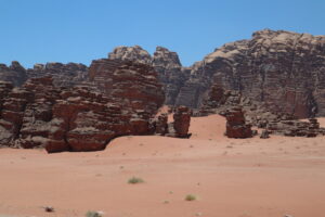 Red mountains on the way to Al Haql